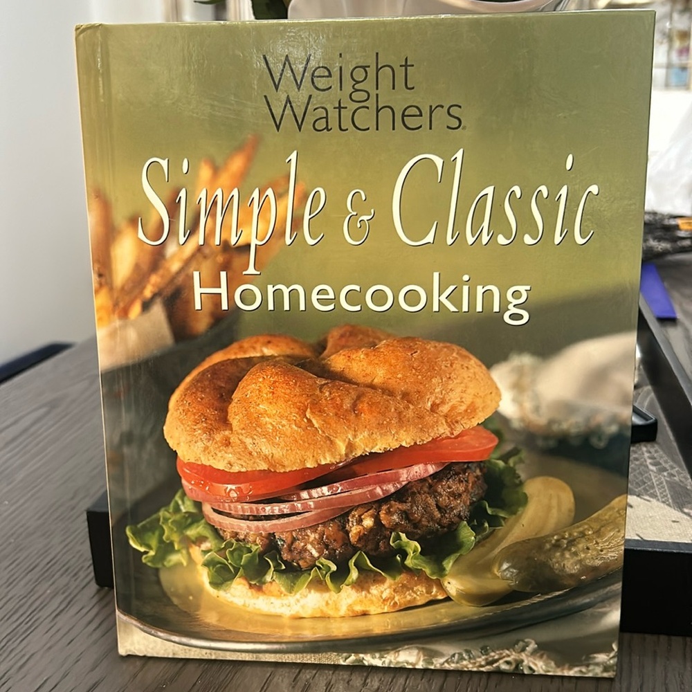 Weight Watchers Simple & Classic Cookbook